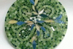 glass-mosaic-round-table-green