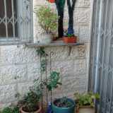 stained-glass-outdoor-wall-decoration