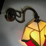 wall-lamp-tiffany-red-green
