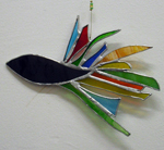 ציפור תלוייה על קיר, ויטראז טיפאני